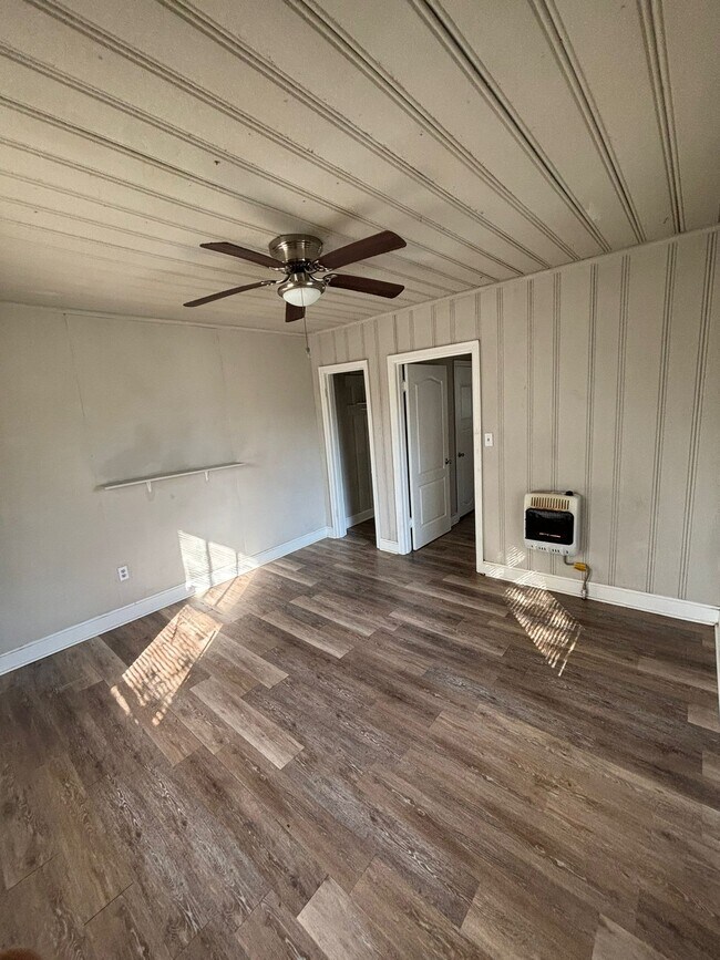 Building Photo - 222 College Park Cir
