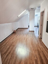 Building Photo - 803 Boylston St