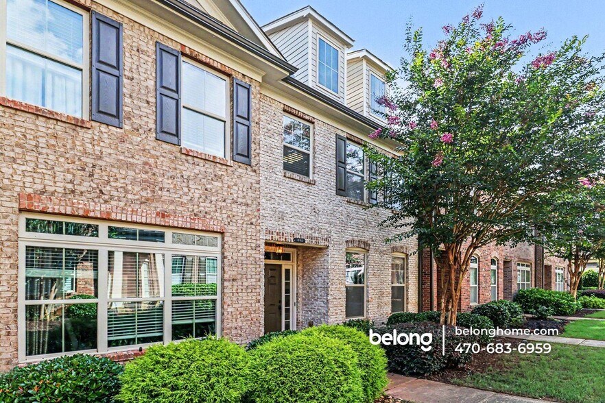 Building Photo - 8005 Pierpoint Ln