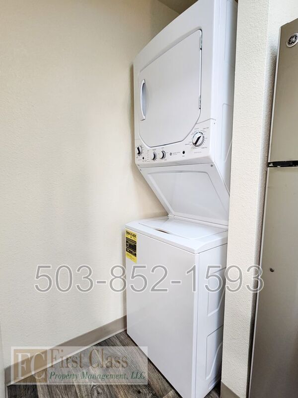 Building Photo - 1235 NW 183rd Ave