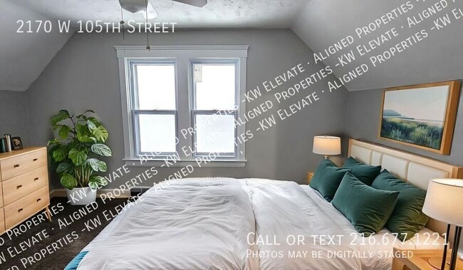Building Photo - 2170 W 105th St
