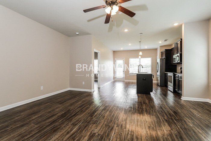 Building Photo - 11898 Brightside Pkwy