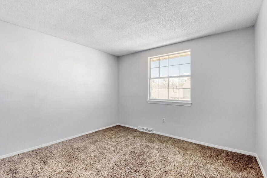 3rd Bedroom - 8780 E Yale Ave