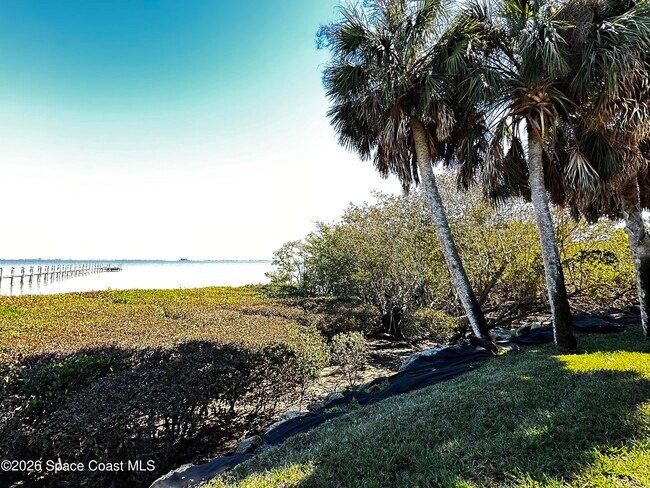 Building Photo - 7130 S Tropical Trail