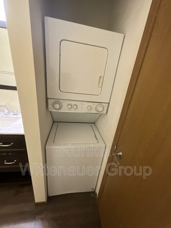 Building Photo - 166 Eagle Ridge