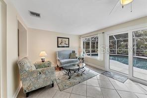 Building Photo - 7860 Holiday Dr