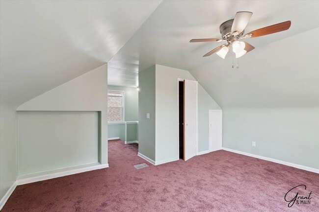 Building Photo - $1250 3 bedroom bungalow