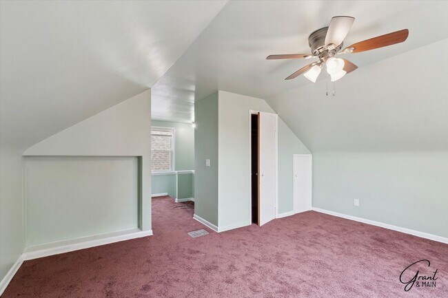 Building Photo - $1350 3 bedroom bungalow