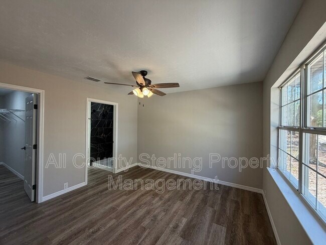 Building Photo - 11880 49th Rd