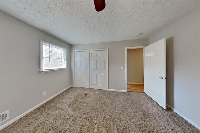 Building Photo - 3575 Brookhill Cir