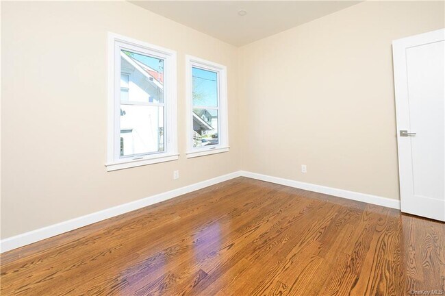 Building Photo - 9 Todd Pl