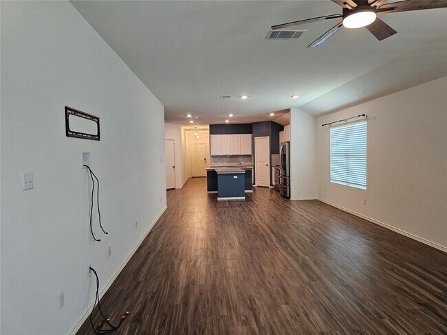 Building Photo - 21408 Bird Wing Dr
