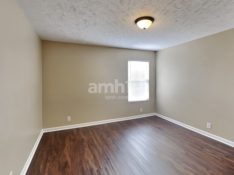 Building Photo - 4861 Nina Marie Ave