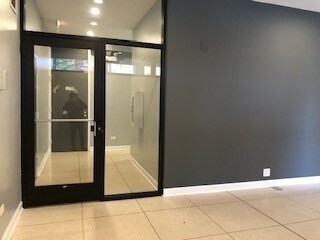 Building Photo - 345 E Eastgate Pl