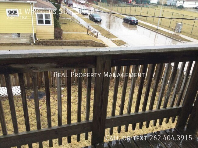 Building Photo - 5531 W Rogers St