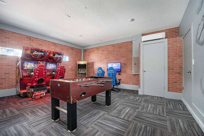 Building Photo - 1426 Wexford Way