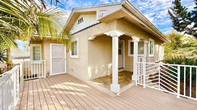 Building Photo - Beautiful Craftsman-style Home with fenced yard space, detached garage and additional parking in ...