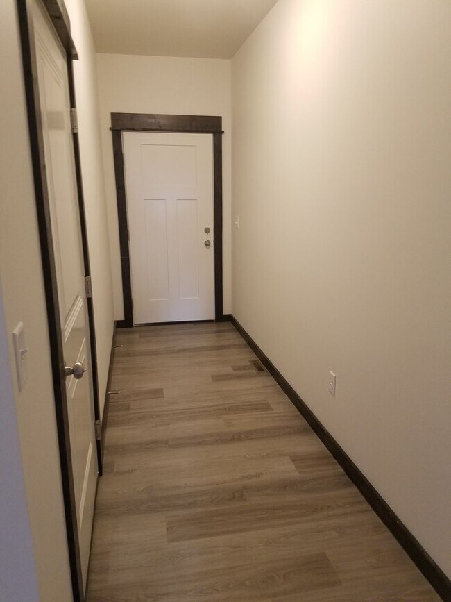 Building Photo - 1508 Butler Creek Ave