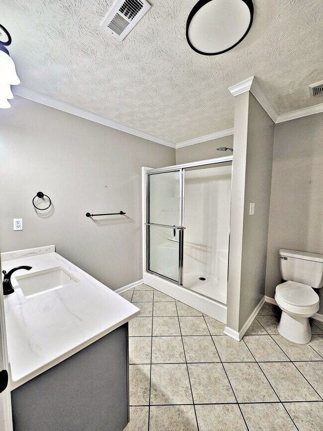 Building Photo - 2402 Harpeth Pl SW