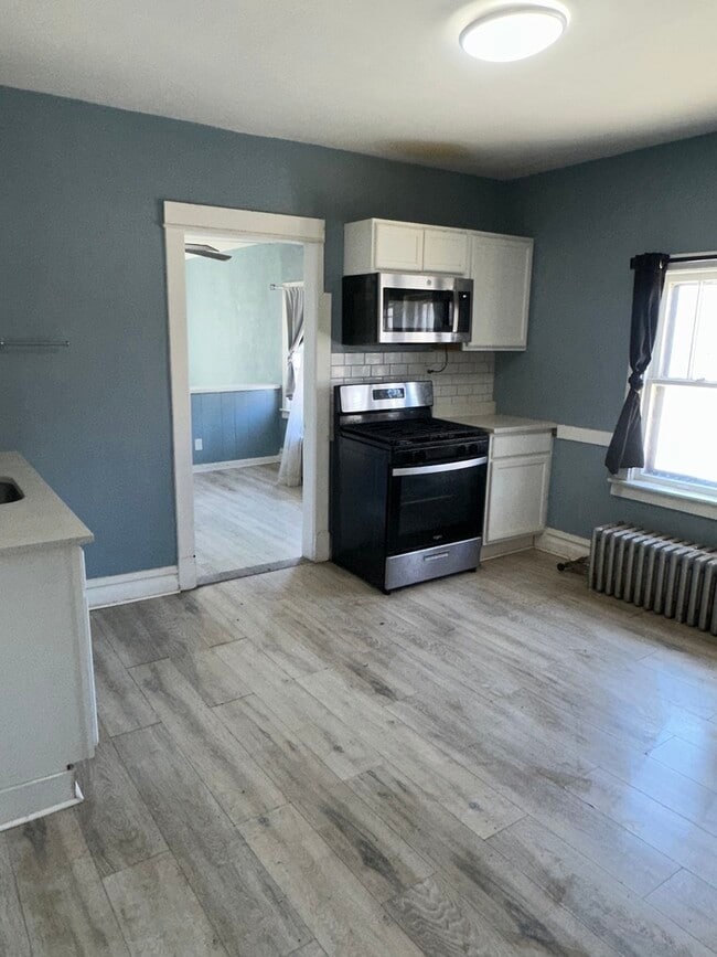 Building Photo - 154 W 118th St