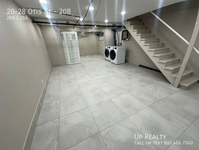 Building Photo - 20-28 Otis St-20B