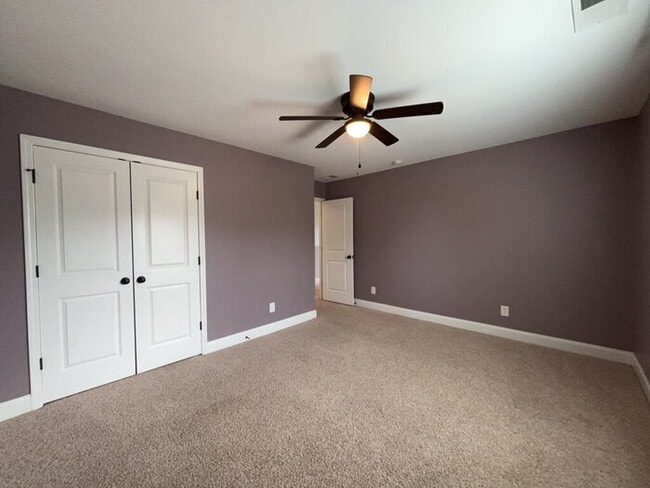 Building Photo - 373 Whispering Breeze Ln