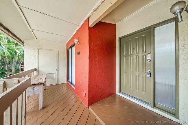 Building Photo - 13105 Belhaven Ct