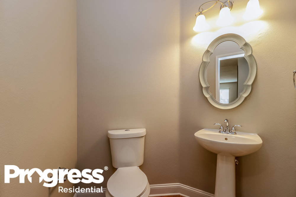 Building Photo - 18906 Parapet Pl