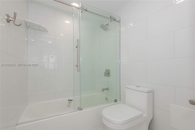 Building Photo - 3180 S Ocean Dr