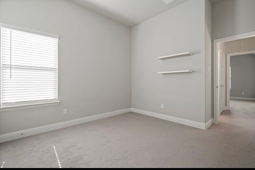 Building Photo - 4143 Runway Mews