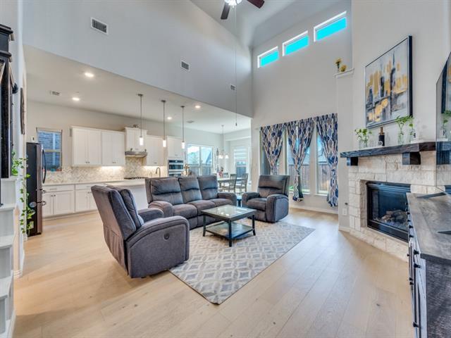 Building Photo - 2094 Creekbluff Cir