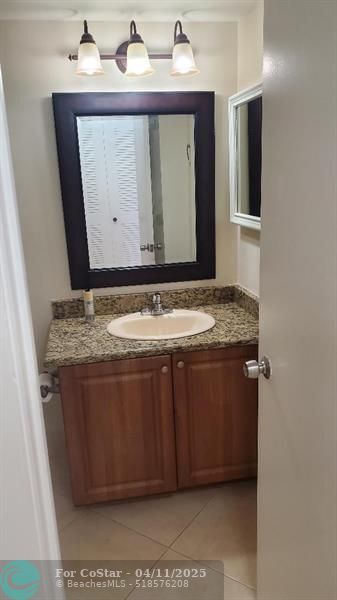 Building Photo - 2767 Carambola Cir N
