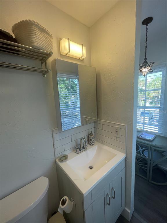 Building Photo - 2305 W Texas Ave