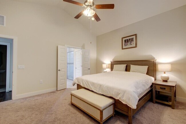 Building Photo - 12205 Cottage Promenade Ct