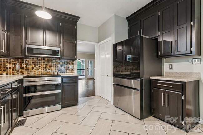 Building Photo - 6209 Padget Parrish Ct