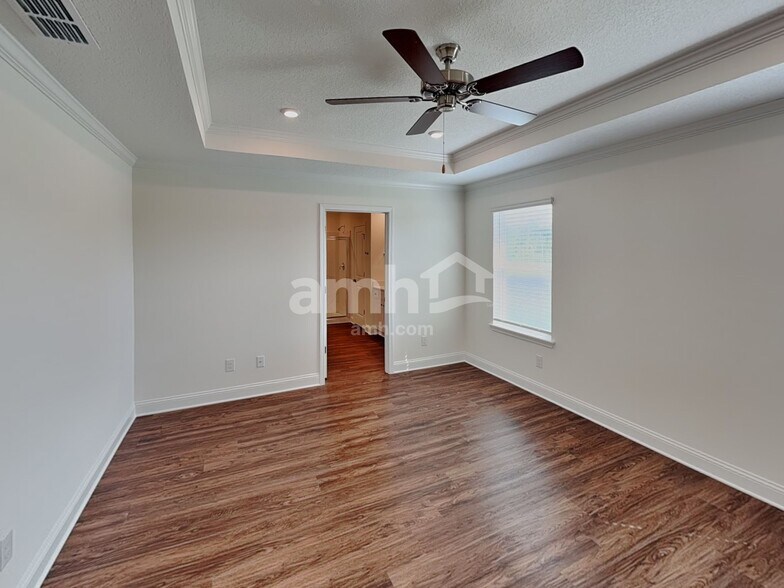 Building Photo - 291 Onate Cir