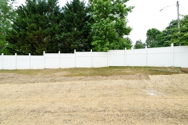 Building Photo - Lovely Townhome in Columbia!