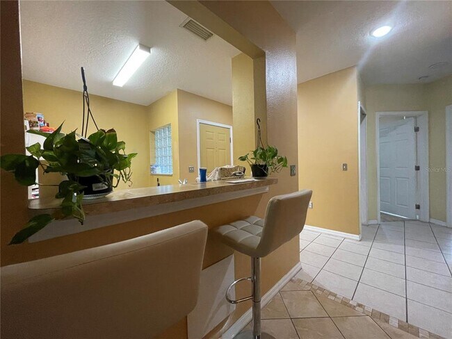 Building Photo - 6007 Skydale Way