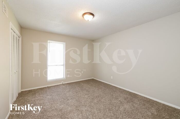 Building Photo - 4299 Crescent Park Dr