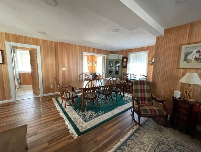 Building Photo - 43 Oceanside Dr