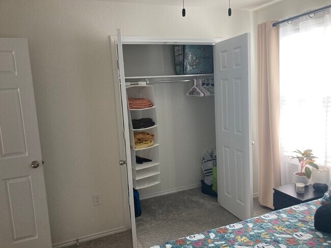 Building Photo - !! 50% OFF on 1st Month's Rent when you mo...