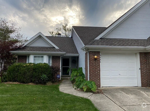 Building Photo - Spacious Washington Township Two Bedroom R...