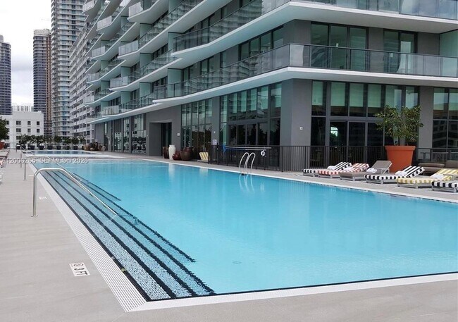 Building Photo - 1300 S Miami Ave