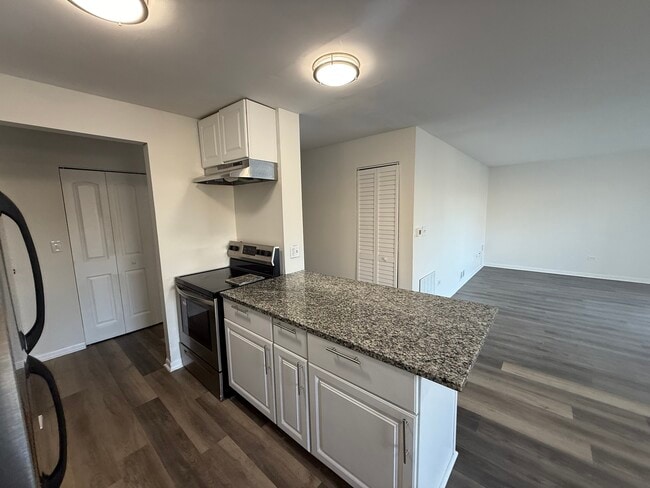 Building Photo - 2310 N Harlem Ave