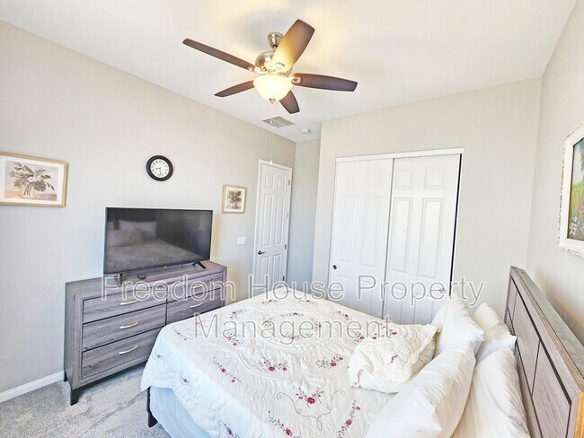 Building Photo - 4901 Fairwood Ct