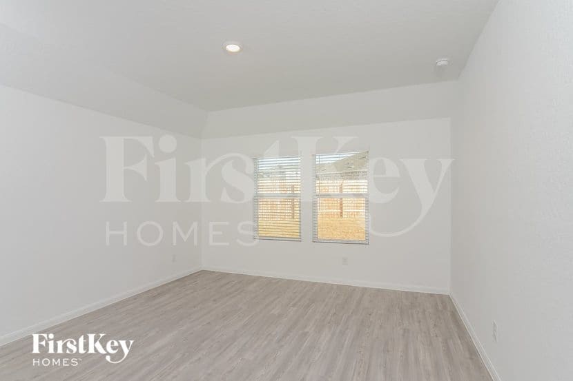 Building Photo - 6141 Treadle