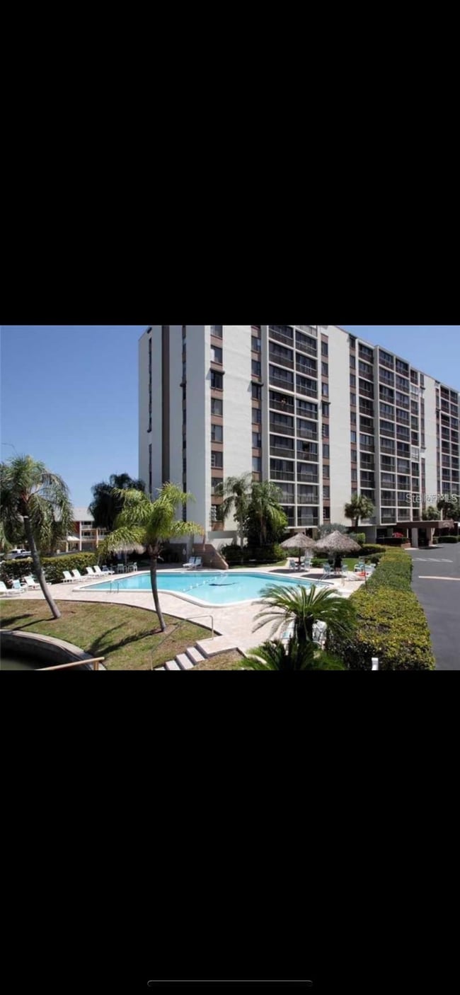 Primary Photo - 255 Dolphin Point