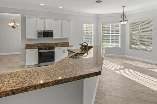 Building Photo - 9845 Cobblestone Creek Dr