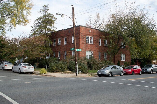 Interior Photo - Luray Apartments