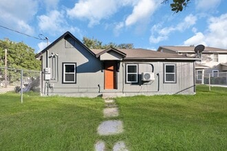 Building Photo - 601 Booker T Washington St